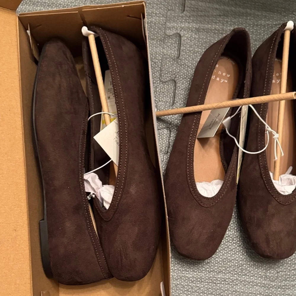 A New DAY Sammie Ballet Flats with Memory Foam Insole